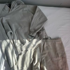 Aritzia TNA sweat set